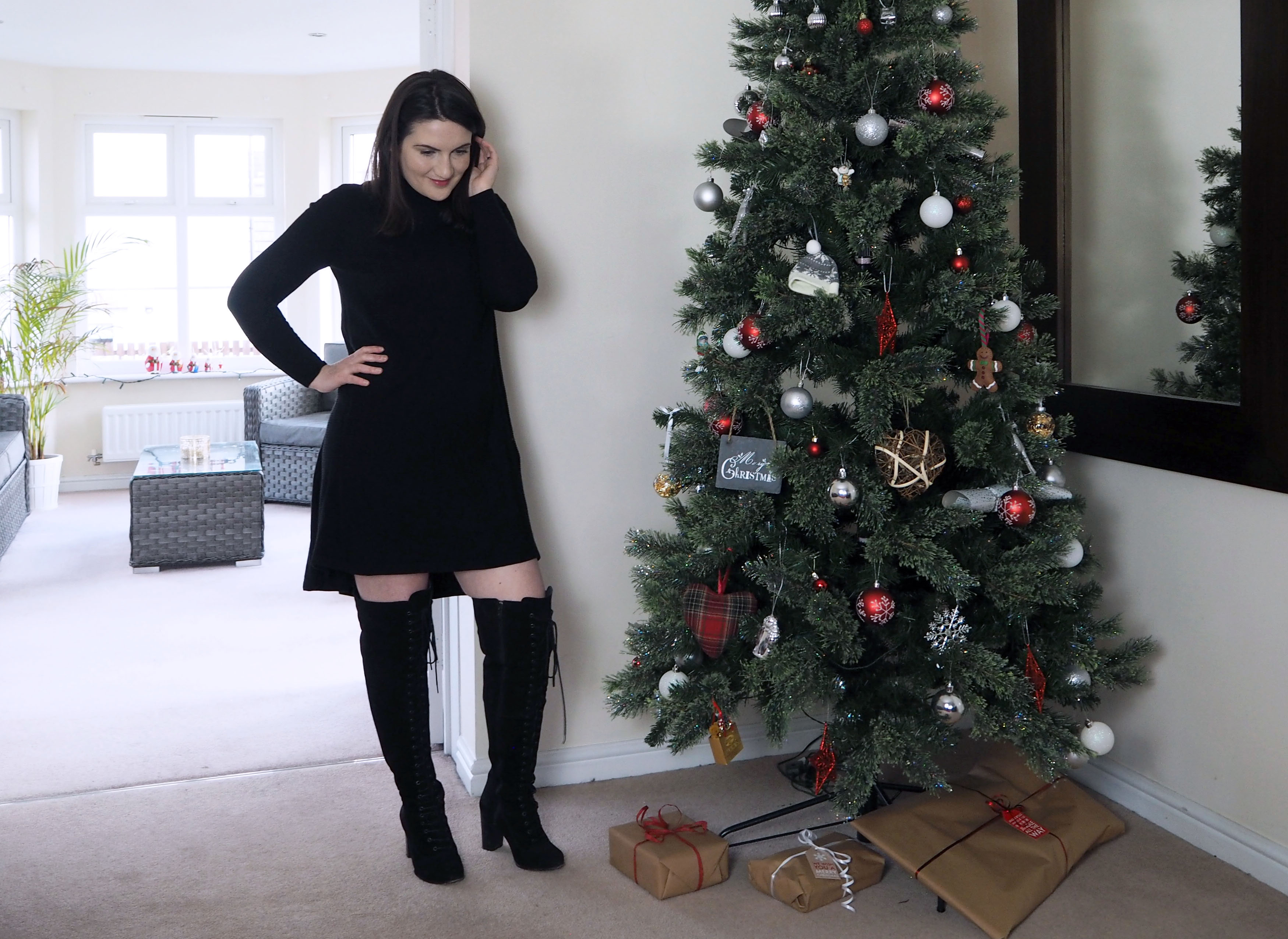 The perfect Christmas day dress. Super comfortable and covers any food belly you may have