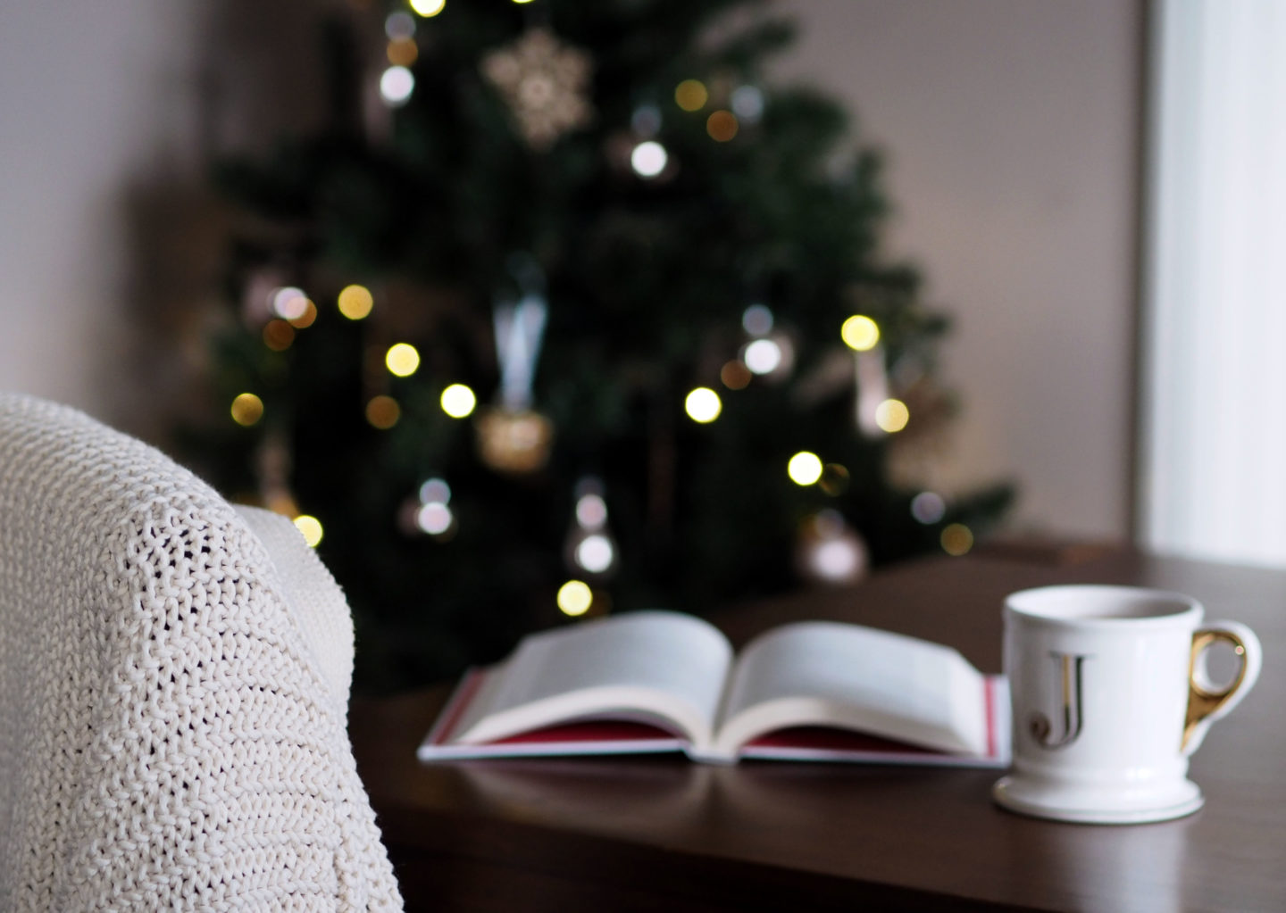 5 slow living activities to help you slow down this christmas